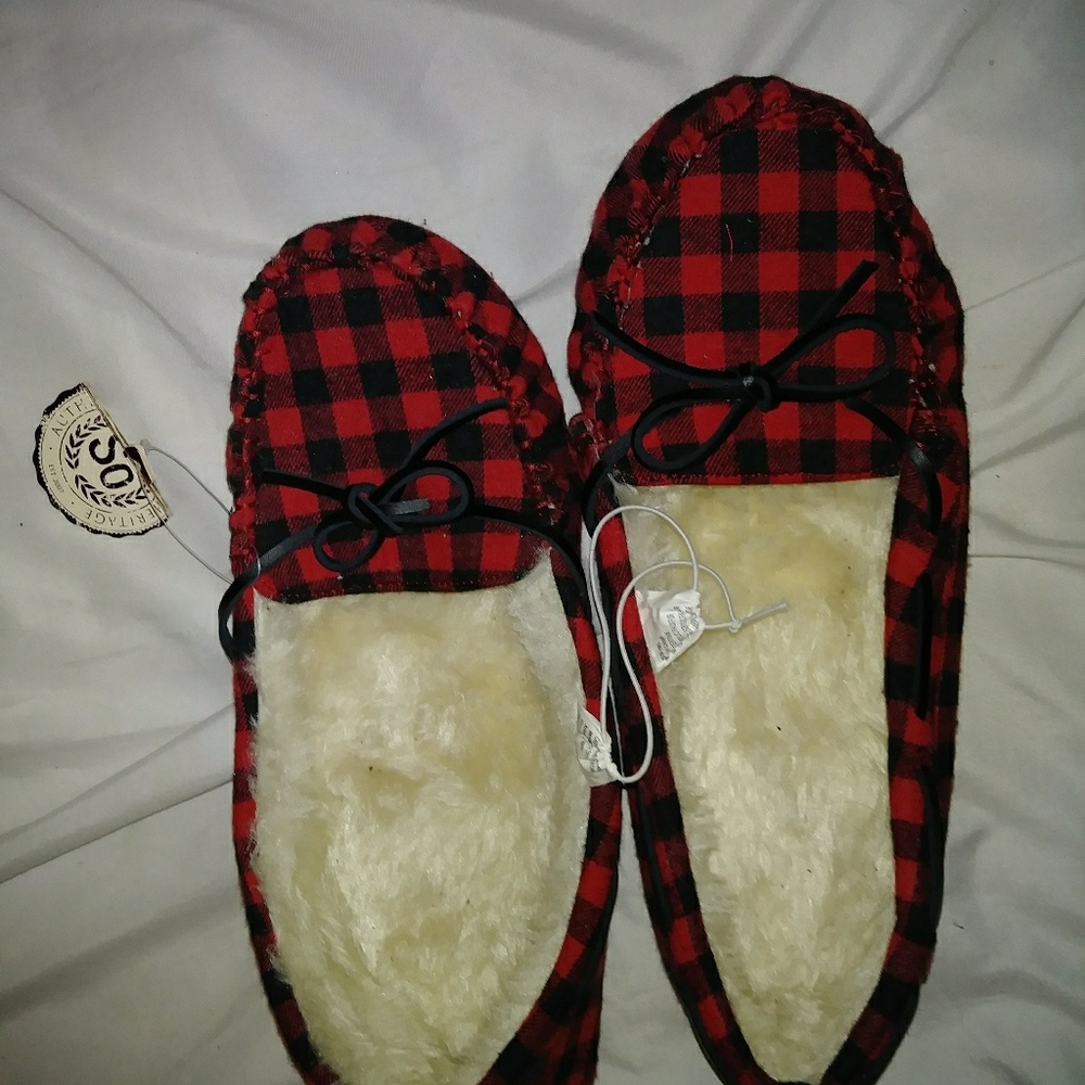 Plaid slippers